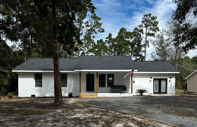 1361 Forest Lake Dr