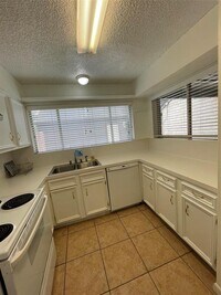 2305 Broadlawn Dr photo'