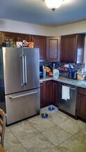 822 Kingsland Ln, Unit 1 in Fort Lee, NJ - Foto de edificio - Building Photo
