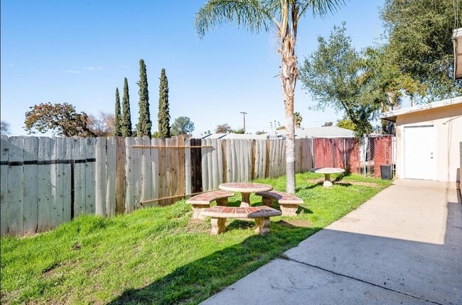 532 N 1st St in El Cajon, CA - Building Photo - Building Photo