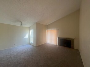 2227 Madison Dr, Unit 101 in Arlington, TX - Building Photo - Building Photo