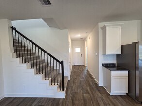 1318 Isola Bella Dr in Richmond, TX - Building Photo - Building Photo