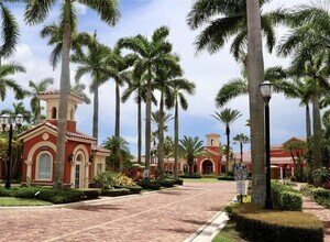 4702 SW 160th Ave in Miramar, FL - Building Photo - Building Photo