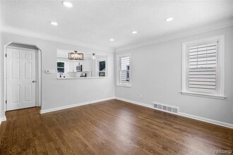 24321 Union St in Dearborn, MI - Building Photo - Building Photo