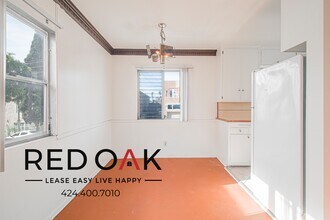 436 Normandie Pl in Los Angeles, CA - Foto de edificio - Building Photo