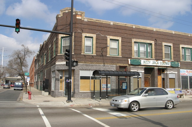 400 E 69th St in Chicago, IL - Foto de edificio - Building Photo