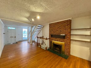 217 Penn St in Baltimore, MD - Building Photo - Building Photo