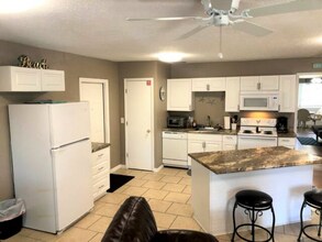 113 Miller Mac Rd in Apollo Beach, FL - Building Photo - Building Photo