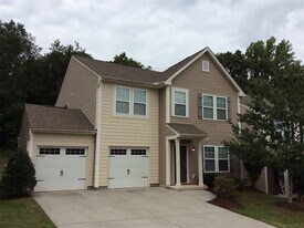 113 N Cromwell Dr in Mooresville, NC - Building Photo