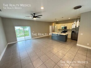 12 Zinnia Ln in Poinciana, FL - Building Photo - Building Photo