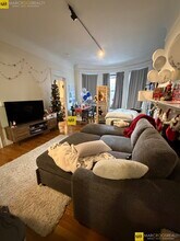 456 Beacon St, Unit 3 in Boston, MA - Foto de edificio - Building Photo