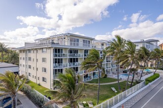 Ocean Club at Deerfield Beach in Deerfield Beach, FL - Foto de edificio - Building Photo