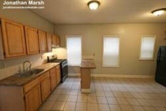14 Fowler St, Unit 2 in Boston, MA - Building Photo - Building Photo