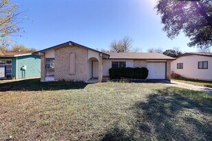 304 Deborah Dr in Converse, TX - Building Photo