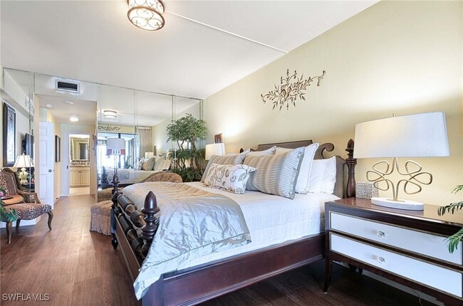 property at 4301 Gulf Shore Blvd N