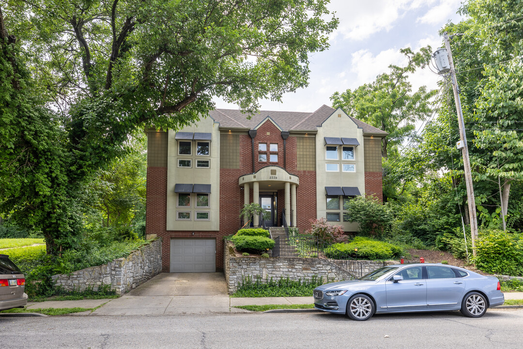 Kemper Park Condominiums in Cincinnati, OH - Building Photo