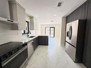9707 SW 1st Ter in Miami, FL - Building Photo - Building Photo