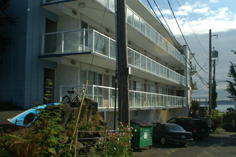 Riptide Apartments in Seattle, WA - Foto de edificio - Other