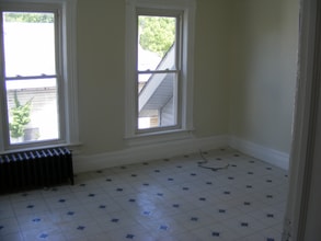 164 South St in Glens Falls, NY - Building Photo - Building Photo