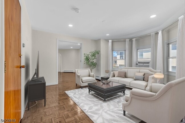 property at 633 McGillvray Pl