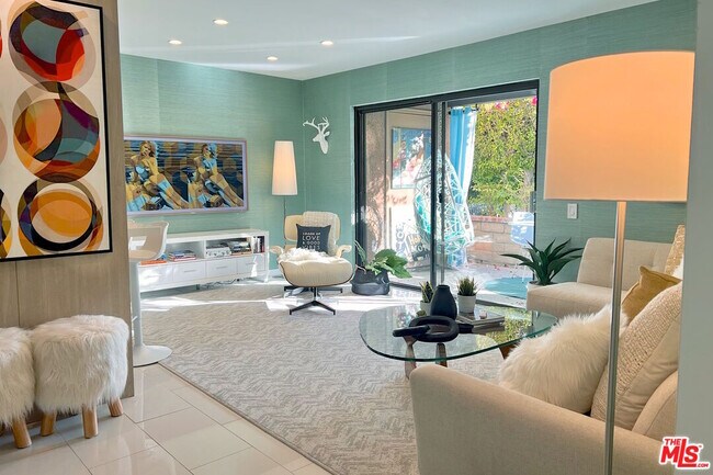 291 E Mel Ave in Palm Springs, CA - Building Photo - Building Photo