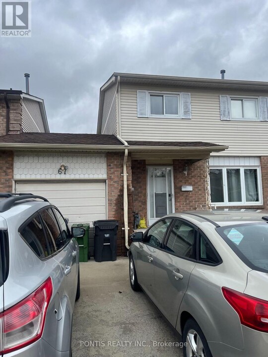 67 Briarwood Ave in Toronto, ON - Building Photo