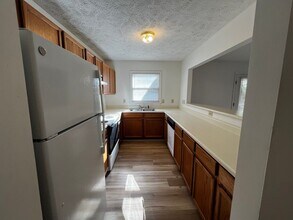 1016 Ancestry Dr in Fayetteville, NC - Building Photo - Building Photo