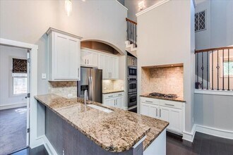 2506 Enfield Rd in Austin, TX - Building Photo - Building Photo