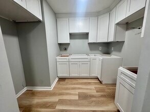 837 River St, Unit 5 in Boston, MA - Building Photo - Building Photo