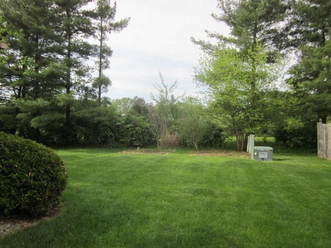10830 Mistflower Ln in Fort Wayne, IN - Building Photo - Building Photo