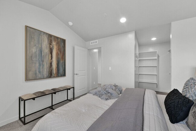 4077 S Lone Pne Wy in Meridian, ID - Building Photo - Building Photo