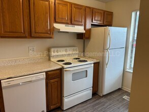 10417 Victoria Dr in Knoxville, TN - Building Photo - Building Photo