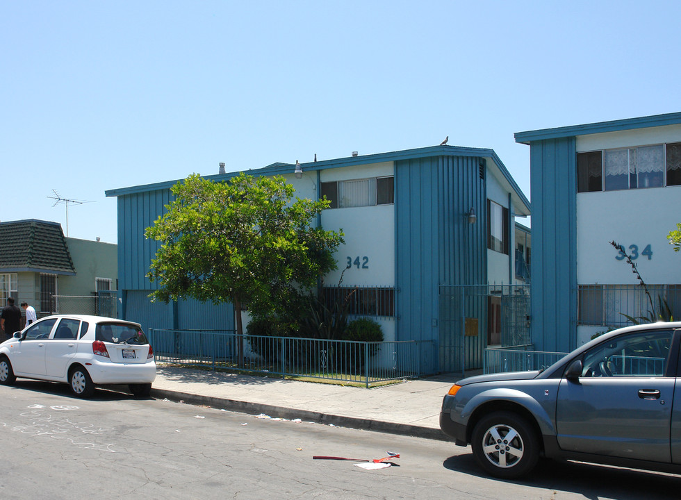 342 Esther St in Long Beach, CA - Foto de edificio