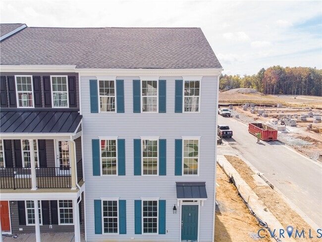 property at 15225 Dunton Ave