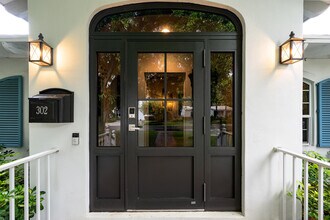 302 NW 16th St in Delray Beach, FL - Building Photo - Building Photo