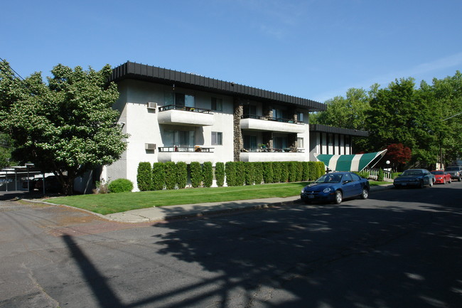 Fountain Terrace Apartments in Spokane, WA - Foto de edificio - Building Photo