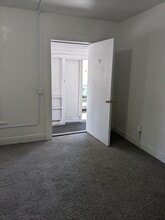 303 S 5th St, Unit 13 in Klamath Falls, OR - Building Photo - Building Photo