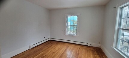 158-160-160 Roslindale Ave in Boston, MA - Foto de edificio - Building Photo