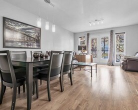 831 S Flores St in San Antonio, TX - Foto de edificio - Building Photo