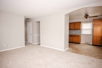 2615 Lima Ave in Toledo, OH - Building Photo - Building Photo