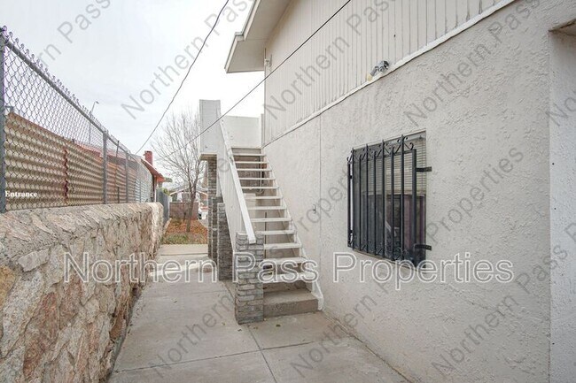 3403 Pershing Dr in El Paso, TX - Building Photo - Building Photo