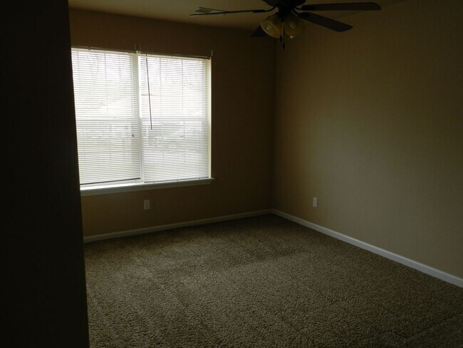 183 Lyle Curtis Cir in Waynesville, MO - Building Photo - Building Photo