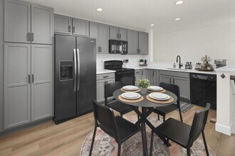 8156 E 33rd Ave in Denver, CO - Building Photo - Building Photo
