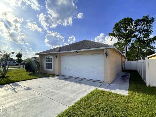 property at 11483 Kimberly Forest Dr