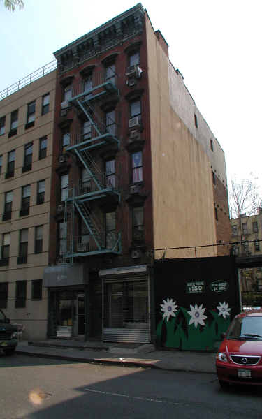 420 W 49th St in New York, NY - Building Photo - Building Photo