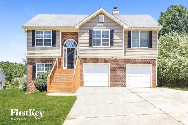 property at 25 Kelly Dr SW