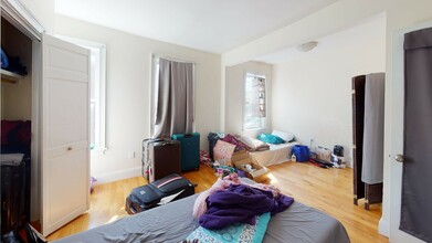 9 Chesterton St, Unit 2 in Boston, MA - Foto de edificio - Building Photo