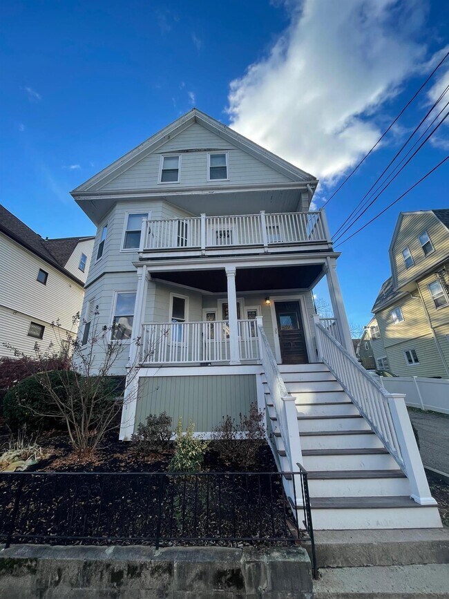 32 Pearson Rd, Unit #1 in Somerville, MA - Building Photo - Building Photo
