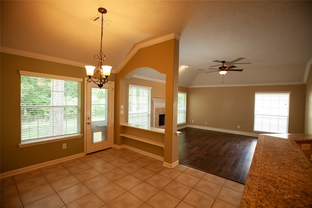 13847 Ventura Rd in Willis, TX - Building Photo