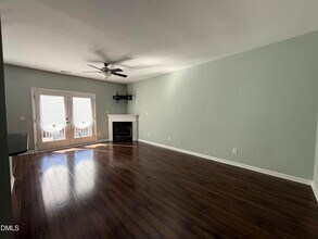 606 Sawcut Ln in Apex, NC - Building Photo - Building Photo